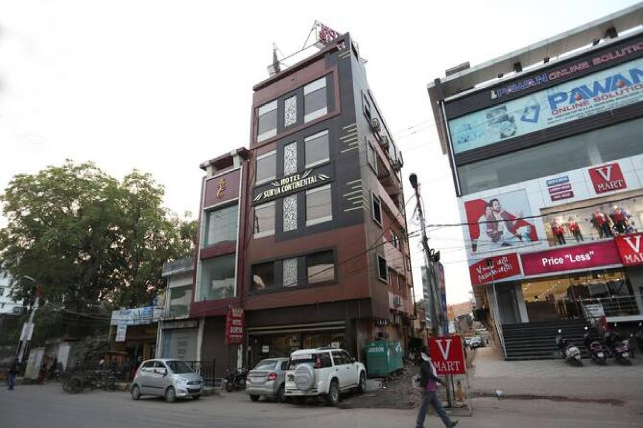 Capital O Hotel Surya Continental Lucknow Eksteriør bilde