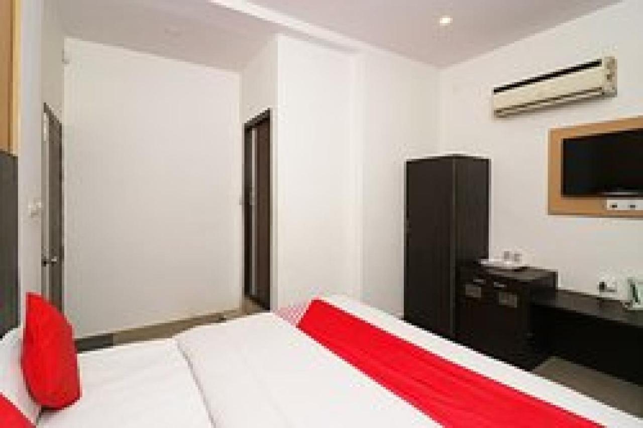 Capital O Hotel Surya Continental Lucknow Eksteriør bilde