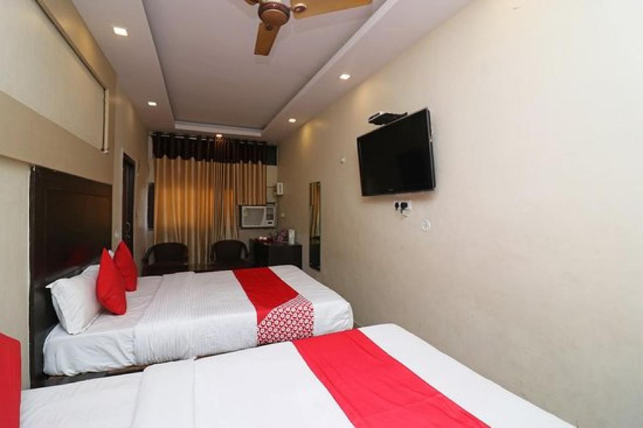Capital O Hotel Surya Continental Lucknow Eksteriør bilde