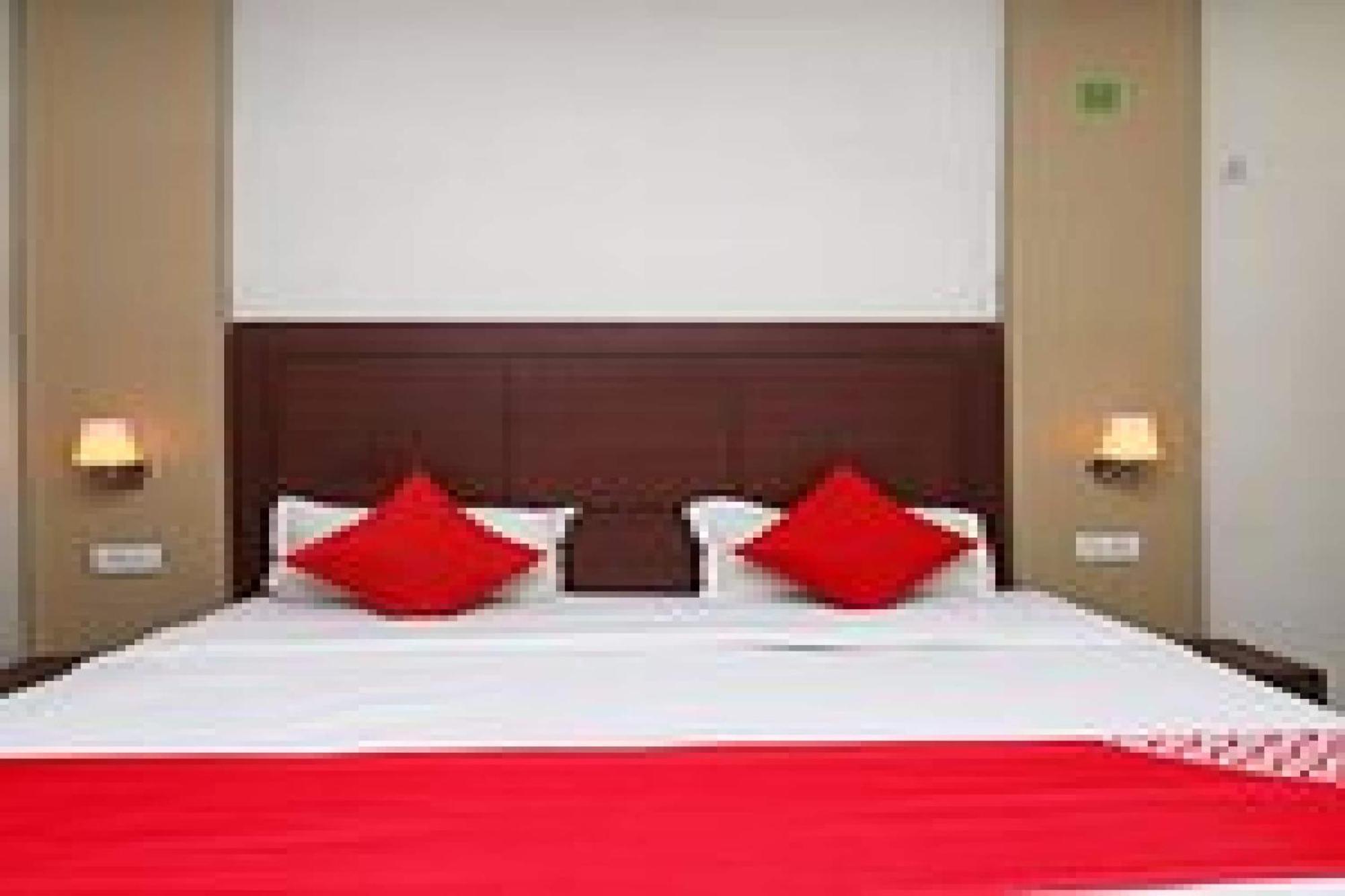Capital O Hotel Surya Continental Lucknow Eksteriør bilde